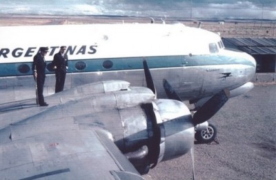 LV-AFD Douglas C-54A-10-DC Skymaster 42-72195 (cn.10300)A.jpg